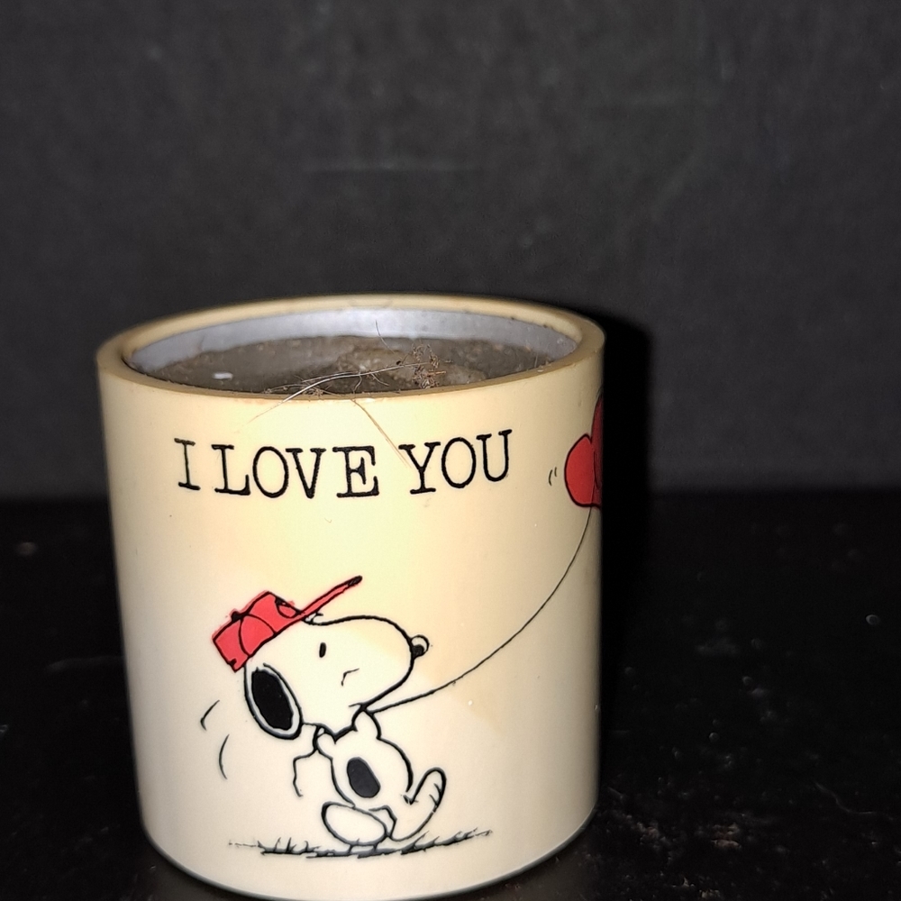 Peanuts Snoopy "I Love you" Candle Holder Love Lights New  Holland 1958